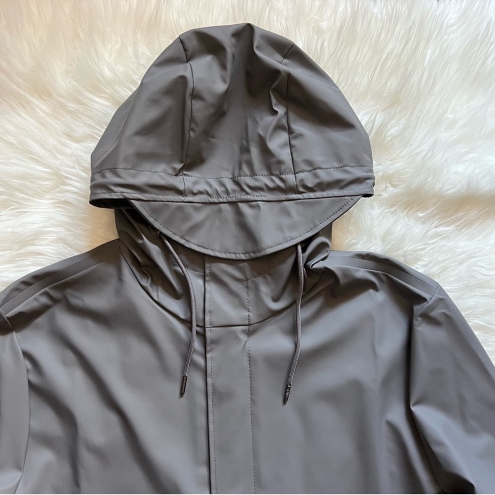 New! RAINS Fishtail Drawstring Hood Coated Parka - Picture 7 of 12